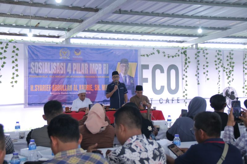 Penyampaaian materi 4 pilar MPR RI yang di paparkan oleh Anggota MPR RI H. Syarief Abdullah Alkadrie SH.,MH