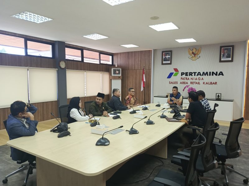 Kunjungan Komisi Informasi Provinsi Kalbar ke Kantor Cabang PT. Pertamina Kalimantan Barat. Jumat, (14/03/2025).
