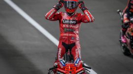 Ekspresi Marc Marquez Usai Menyentuh garis finish di Sirkuit Lusail, Qatar. Foto : Facebook/MotoGP