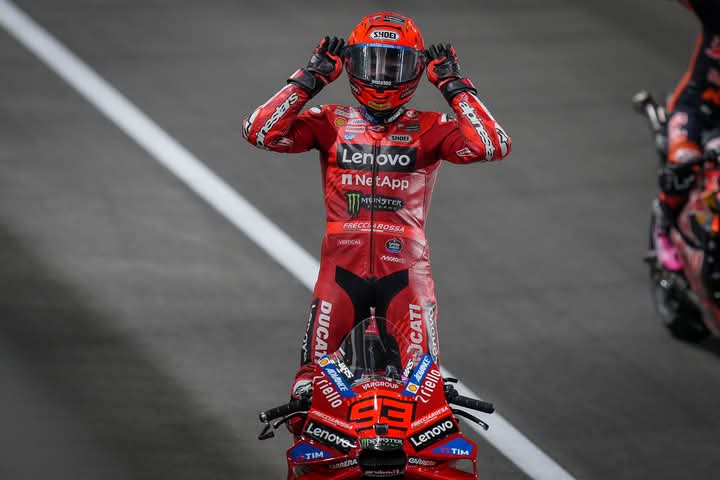 Ekspresi Marc Marquez Usai Menyentuh garis finish di Sirkuit Lusail, Qatar. Foto : Facebook/MotoGP