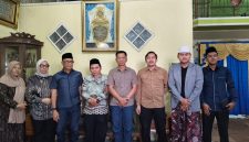 Syarief Abdullah saat silaturahmi di Pondok Pesantren Albarik Dalam sosialisasi BSPS di Desa Kampung Jawa Tengah, Kecamatan Sungai Ambawang, Kabupaten Kubu Raya. Minggu 26 April 2026.