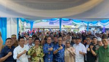 Syarief Abdullah Bersama Bupati Kubu Raya, Sujiwo, beserta jajaran Organisasi Perangkat Daerah (OPD), dan sejumlah Kepala Balai yang merupakan mitra kerja Komisi V DPR RI.dalam kegiatan reses di Desa Kuala Dua, Kabupaten Kubu Raya,Senin 27 April 2026