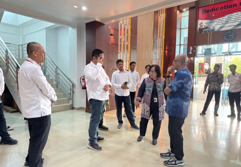 Syarief Abdullah Alkadrie, melakukan koordinasi intensif dengan General Manager (GM) PLN Unit Induk Distribusi (UID) Kalimantan Barat