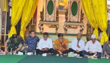 Anggota DPR RI, H. Syarief Abdullah Alkadrie, melakukan kunjungan silaturahmi dan ramah tamah bersama Kerjaan Kesultanan Pontianak, jajaran TNI-Polri, Pemerintah Daerah, DPRD Kota Pontianak, serta DPRD Provinsi Kalimantan Barat, di Keraton Kadriah, Kamis 7 Mei 2026.