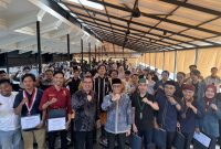 Anggota MPR RI Fraksi Partai NasDem, H. Syarif Abdullah Alkadrie, S.H., M.H bersama OKP Aktivis mahasiswa Kalimantan Barat.