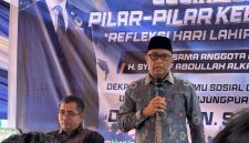 Anggota MPR RI H. Syarief Abdullah Alkadrie, S.H., M.H., dalam Sosialisasi Empat Pilar Kebangsaan di Cafe 5 CM Pontianak.
