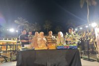 Dok : Momentum Prosesi Pemotongan Kue Ulang Tahun yang ke-60 tahun Anggota DPR RI Fraksi NasDem, H. Syarief Abdullah Alkadrie, SH., MH Bersama Keluarga Tercinta.