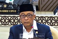 Poto Dok : Anggota Komisi V DPR RI, Syarief Abdullah Alkadrie, Saat Melakukan Rapat Bersama Kementerian Perhubungan.
