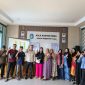 Foto Bersama Kades dan Penerima manfaat program BSPS usai kegiatan PTT