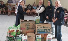 Aksi Nyata HUT Ke-15: DPW NasDem Kalbar Bawa Senyum Bahagia ke Panti Jompo
